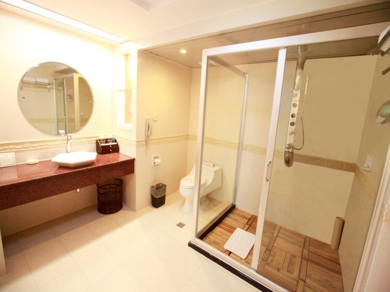 Weiselect Wanghu Hotel 昆明 エクステリア 写真