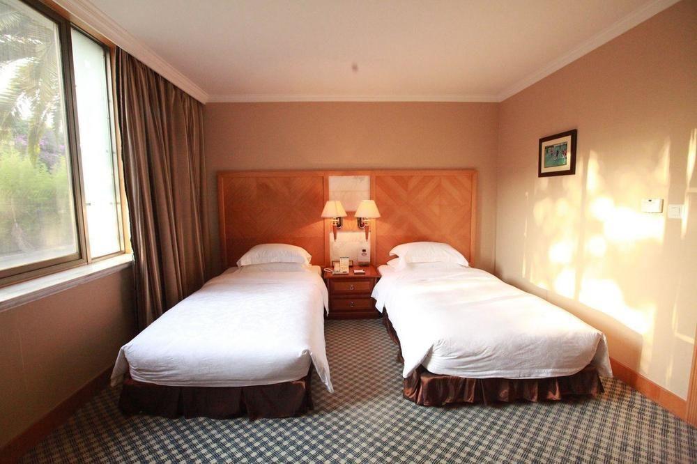 Weiselect Wanghu Hotel 昆明 エクステリア 写真