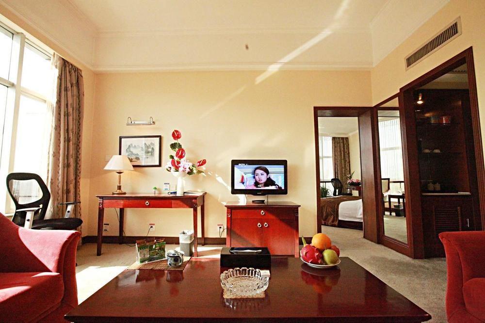 Weiselect Wanghu Hotel 昆明 エクステリア 写真