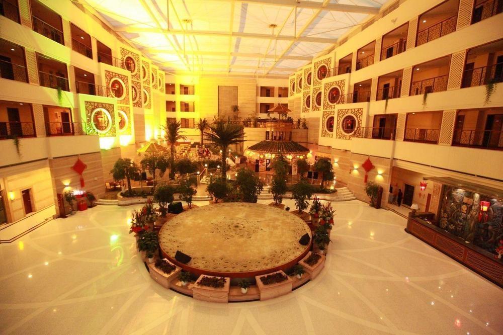 Weiselect Wanghu Hotel 昆明 エクステリア 写真