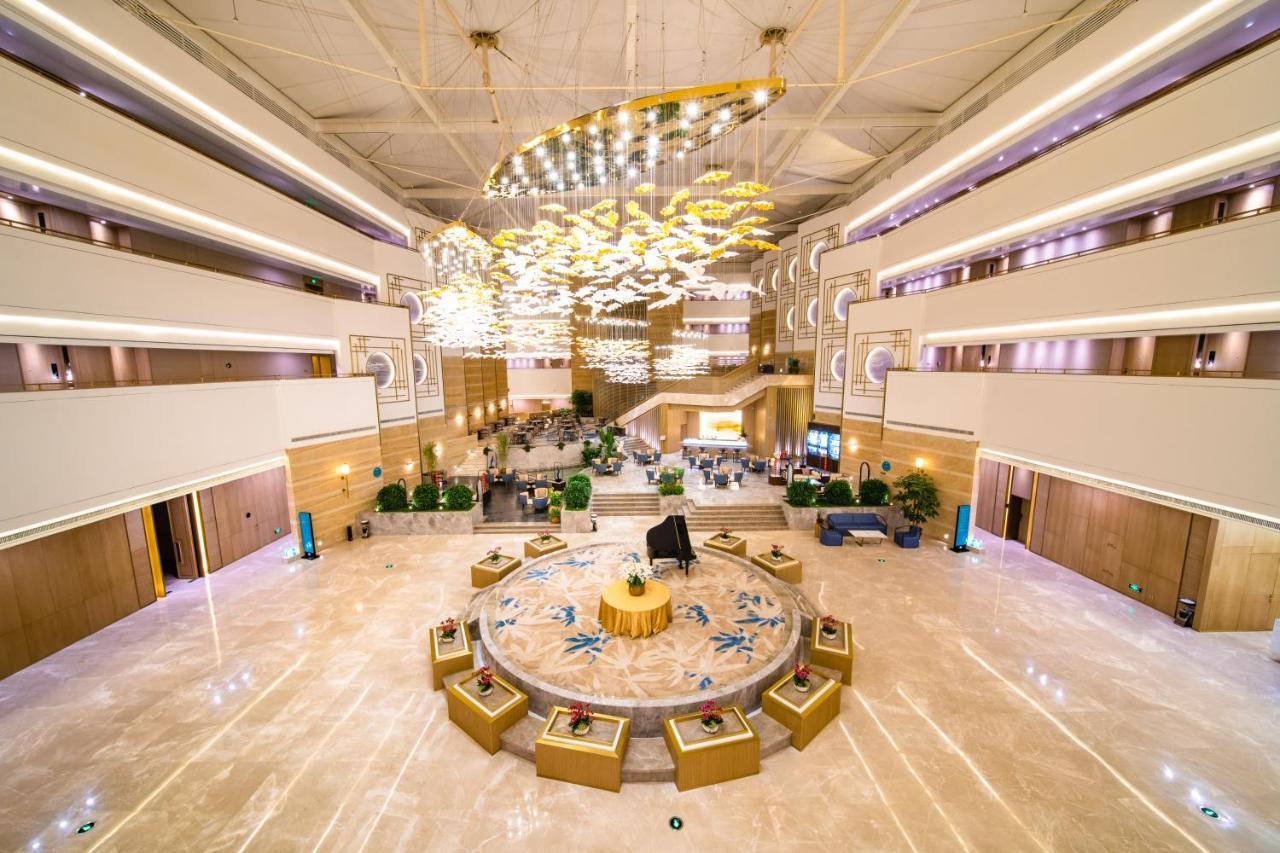 Weiselect Wanghu Hotel 昆明 エクステリア 写真